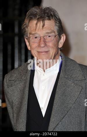 John Hurt arriva per il 54esimo Festival del Film di Londra della BFI Premi all'LSO St Luke's a East London Foto Stock