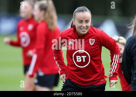 Pontypridd, Regno Unito. 20 Ott 2020. Natasha Harding of Wales Women durante la qualifica UEFA Women's Euro 2022, sessione di allenamento della squadra di calcio femminile del Galles presso l'USW Sports Park di Treforest. Pontypridd, Galles del Sud martedì 20 ottobre 2020. La squadra si prepara per le prossime partite contro le Isole Faroe e la Norvegia. PIC di Andrew Orchard/Alamy Live News Foto Stock