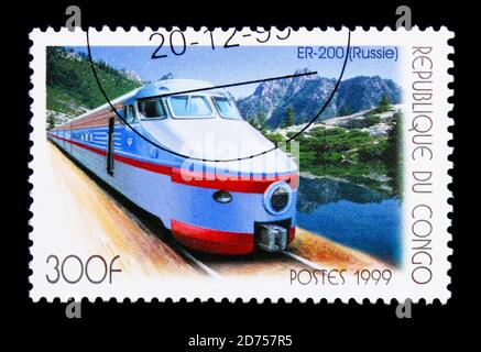 MOSCA, RUSSIA - 25 NOVEMBRE 2017: Un francobollo stampato in Congo mostra ER-200 (Russia), serie di locomotive elettriche, circa 1999 Foto Stock