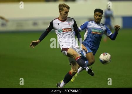 BARROW, INGHILTERRA. 20 OTTOBRE Ali Crawford di Bolton Wanderers in azione con la Bw20 di Barrow durante la partita Sky Bet League 2 tra Barrow e Bolton Wanderers presso la Holker Street, Barrow-in-Furness martedì 20 ottobre 2020. (Credit: Mark Fletcher | MI News) Credit: MI News & Sport /Alamy Live News Foto Stock