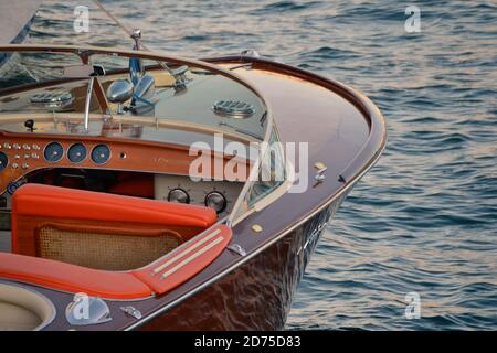 Barca di legno Foto Stock