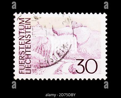 MOSCA, RUSSIA - 2 GENNAIO 2018: Un francobollo stampato in Liechtenstein mostra Schellenberg, serie di paesaggi, circa 1973 Foto Stock