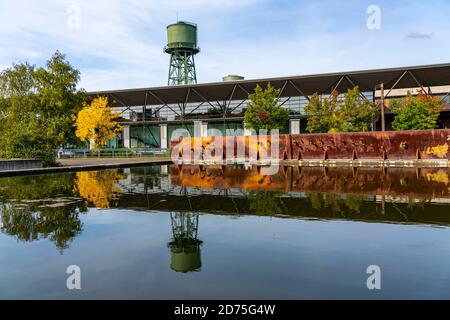 Il Jahrhunderthalle a Westpark in Bochum, ex stabilimento di acciaierie nel centro della città occidentale, NRW, Germania Foto Stock