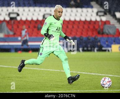 Portiere della PSG Keylor Navas durante la UEFA Champions League, Group Stage, la partita di calcio del Gruppo H tra Paris Saint-Germain (PSG) e Manchester Foto Stock