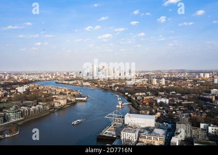 Londra, Regno Unito - Aprile 01 2019: Vista aerea della città di Londra e del Tamigi, Inghilterra, Regno Unito Foto Stock