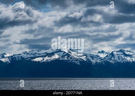 Darwin Mountain Range, Beagle Channel, Magallanes e Cilena Antartide Regione, Cile, Sud America, America Foto Stock