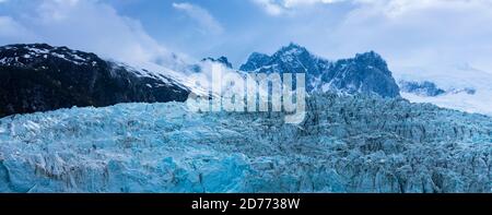 Ghiacciaio di Pia, catena montuosa di Darwin, canale di Beagle, Arcipelago di Tierra del Fuego, Magallanes e Regione dell'Antartide Cilena, Cile, Sud America, Amer Foto Stock