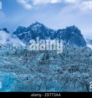 Ghiacciaio di Pia, catena montuosa di Darwin, canale di Beagle, Arcipelago di Tierra del Fuego, Magallanes e Regione dell'Antartide Cilena, Cile, Sud America, Amer Foto Stock