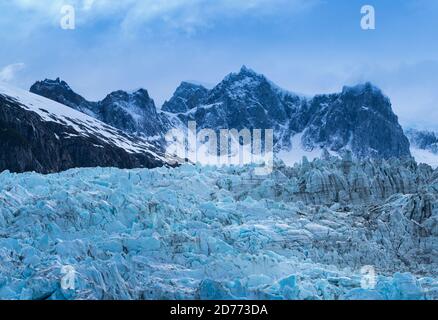 Ghiacciaio di Pia, catena montuosa di Darwin, canale di Beagle, Arcipelago di Tierra del Fuego, Magallanes e Regione dell'Antartide Cilena, Cile, Sud America, Amer Foto Stock