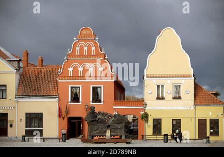 Una piccola città nel centro della Lituania con un bellissima città vecchia Foto Stock