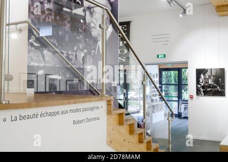 Robert Doisneau mostra fotografica al Museo Jean Coouty, Saint-Rambert, Lione, Rodano, Francia Foto Stock