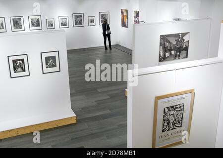 Robert Doisneau mostra fotografica al Museo Jean Coouty, Saint-Rambert, Lione, Rodano, Francia Foto Stock