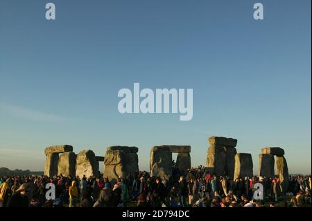 Il Solstizio d'Estate a Stonehenge. Foto Stock