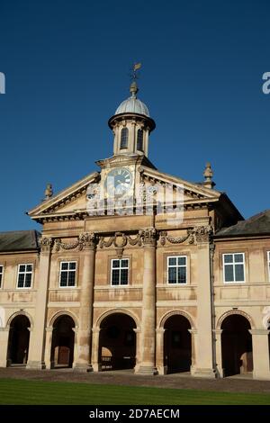 Cappella e la corte anteriore di Emmanuel College Cambridge Inghilterra Foto Stock