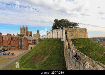 Lucy Tower da Lincoln Castle Walls, Città di Lincoln, Lincolnshire, Inghilterra, Regno Unito Foto Stock