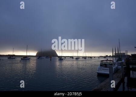 Morro Rock, Morro Bay, CALIFORNIA, STATI UNITI D'AMERICA Foto Stock
