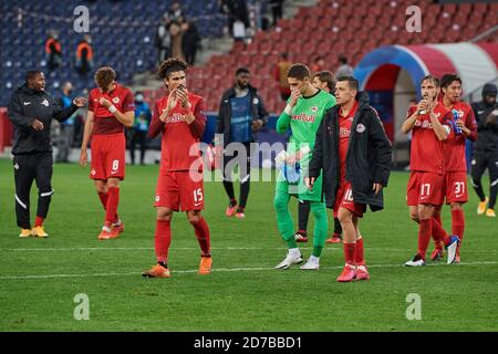 Salisburgo, Austria 21 ottobre 2020: CL - 20/21 - RB Salzburg vs. Lokomotiv Mosca i giocatori di Rb Salzburg sono delusi dopo il gioco. Insoddisfatto/deluso/deluso/dejected/frufrufrufrusatedriert/| usage worldwide Credit: dpa Picture Alliance/Alamy Live News Foto Stock