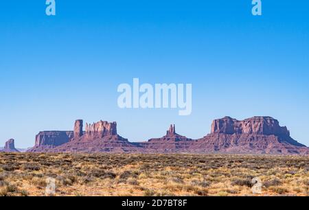 Panoramiche rocce rosse buttes nella Monument Valley, Utah Foto Stock