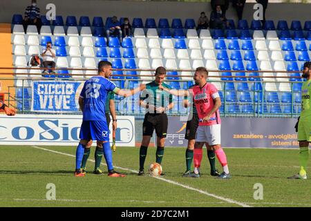 Pagani, Italia. 21 Ott 2020. League Pro, Gruppo C Sesto giorno Paganese Vs Virtus Francavilla 0 - 0 'Marcello Torre' Stadium (Photo by Pasquale Senatore/Pacific Press) Credit: Pacific Press Media Production Corp./Alamy Live News Foto Stock