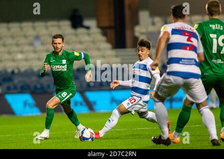 Londra, Regno Unito. 21 Ott 2020. Alan Browne (8) di Preston North End in azione durante la partita EFL Skybet Championship, Queens Park Rangers contro Preston NE al Kiyan Prince Foundation Stadium di Loftus Road a Londra mercoledì 21 ottobre 2020. Questa immagine può essere utilizzata solo per scopi editoriali. Solo per uso editoriale, è richiesta una licenza per uso commerciale. Nessun utilizzo nelle scommesse, nei giochi o nelle pubblicazioni di un singolo club/campionato/giocatore. pic by Tom Smeeth/Andrew Orchard sports photography/Alamy Live news Credit: Andrew Orchard sports photography/Alamy Live News Foto Stock