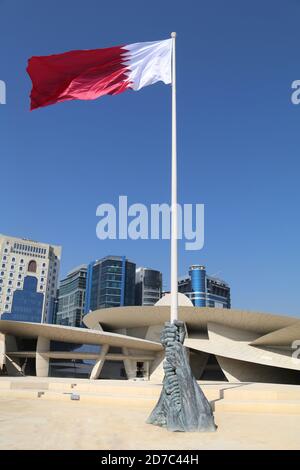 Monumento mani di gloria nel Museo Nazionale del Qatar Foto Stock