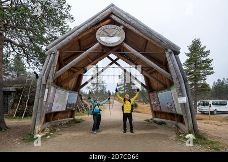 Si parte per un'escursione nel Parco Nazionale UKK, Lapponia, Finlandia Foto Stock