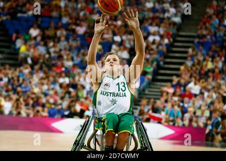 Londra, Regno Unito. 8 Settembre 2012. Dylan Alcott (AUS) Basketball in sedia a rotelle : la finale maschile tra Australia e Canada durante i Giochi Paralimpici di Londra 2012 alla North Greenwich Arena di Londra, Regno Unito . Credit: AFLO SPORT/Alamy Live News Foto Stock