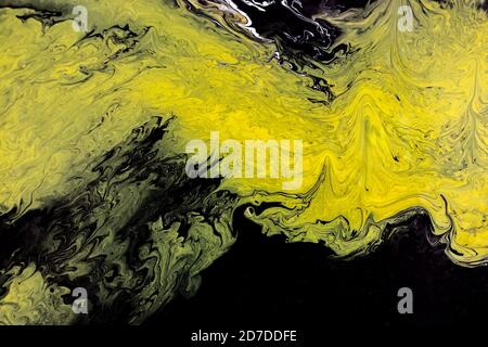 marmo giallo nero trama fluido pittura acrilica Foto Stock