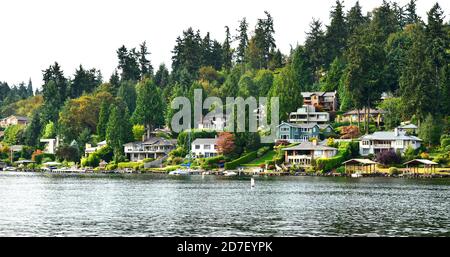 Lake Front Homes a Meydenbaur Bay a Bellevue, Washington state-USA Foto Stock