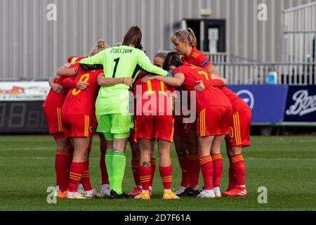 Newport, Galles, Regno Unito. 22 ottobre 2020. Galles / Isole Faroe in UEFA Women's Euro Qualifying alla Rodney Parade il 22 ottobre 2020. Credito: Lewis mi Foto Stock