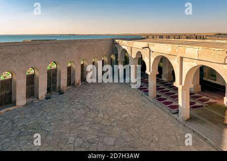 Vista mattutina dal vecchio porto storico di al-Uqair in Arabia Saudita Foto Stock