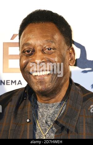 Milano, Italia. 23 Ott 2020. Milano, Italia ARCHIVIO Photocall presentazione del film 'PELE '' con la partecipazione di Pelè (Edson Arantes do Nascimento) nella foto: Pelè Credit: Independent Photo Agency/Alamy Live News Foto Stock