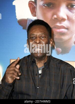 Milano, Italia. 23 Ott 2020. Milano, Italia ARCHIVIO Photocall presentazione del film 'PELE '' con la partecipazione di Pelè (Edson Arantes do Nascimento) nella foto: Pelè Credit: Independent Photo Agency/Alamy Live News Foto Stock