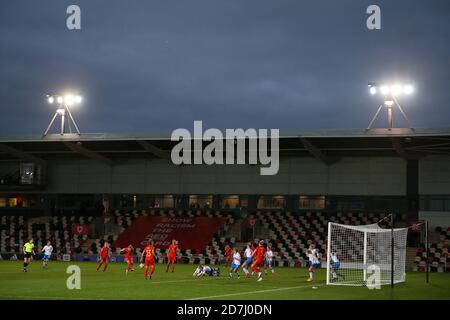 Newport, Regno Unito. 22 ottobre 2020. Una visione generale dell'azione durante il gioco. Partita di qualificazione UEFA Women's Euro 2022, Wales Women contro le Isole Faroe alla Rodney Parade di Newport, Galles del Sud, giovedì 22 ottobre 2020. PIC di Andrew Orchard/Alamy Live News Foto Stock