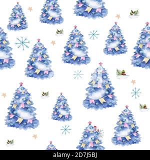Albero di Natale blu senza cuciture modello. Albero di Natale decorato. Illustrazioni isolate. Cartoon albero di Natale disegnata a mano acquerello su bianco Foto Stock