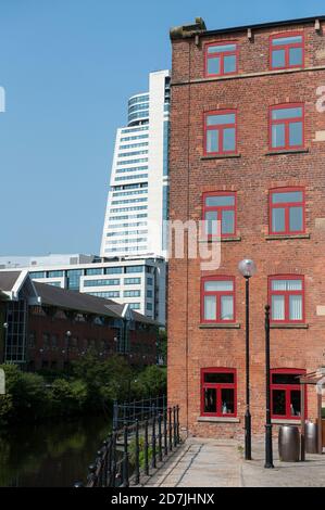 Riverside edifici nella città di Leeds, West Yorkshire, Inghilterra. Foto Stock