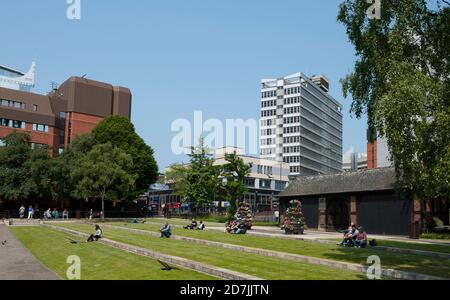 Merrion Street Gardens nella città di Leeds, West Yorkshire, Inghilterra. Foto Stock