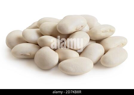 Pila di fagioli bianchi isolati su bianco. Foto Stock
