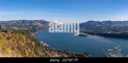 Vista panoramica di Hood River Oregon e delle aree circostanti, washington e Oregon state. Foto Stock