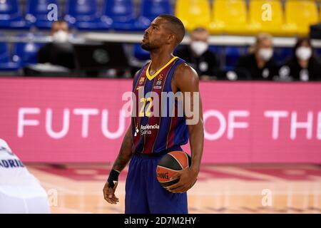 Barcellona, Spagna. 23 ottobre 2020. Cory Higgins del FC Barcelona durante la partita della Turkish Airlines Eurolega tra il FC Barcelona e il Real Madrid al Palau Blaugrana il 23 ottobre 2020 a Barcellona, Spagna. Credit: Dax Images/Alamy Live News Foto Stock