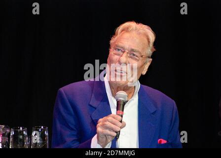 Attore e direttore della TV inglese John Levene, sul palco nel 2016. Conosciuto anche come John Anthony Blake. Ricordato come Sergente Benton, dell'UNITÀ Dottore Who Dr Who Foto Stock