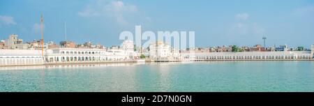 Bella vista di Gurudwara Tarn Taran Sahib, Amritsar, Punjab Foto Stock