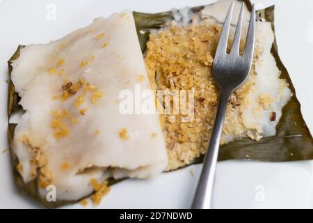 spuntini del tempo del tè del Kerala ada, spuntini infornati per il festival di Onam. Spuntini tradizionali del Kerala fatti in casa. Foto Stock