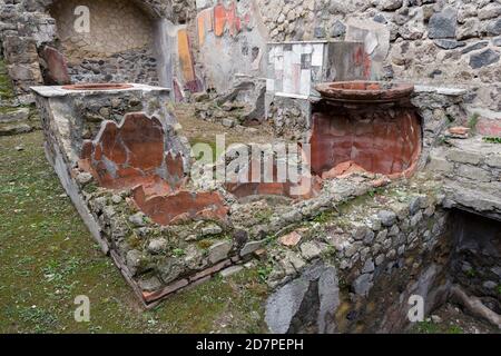 Ercolano, antica città romana: Thermopolium. Ercolano, sito archeologico di Ercolano, Italia. Foto Stock