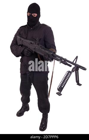 militante in uniforme nera con mitragliatrice isolata su bianco sfondo Foto Stock