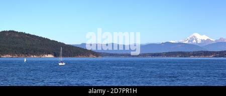 Monte Baker e San Juan Islands Landscape dal Salish Sea, Washington - USA Foto Stock