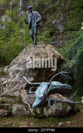Statua di caccia Kaiser a Kaltenbach, Bad Ischl, Salzkammergut, Austria superiore Foto Stock