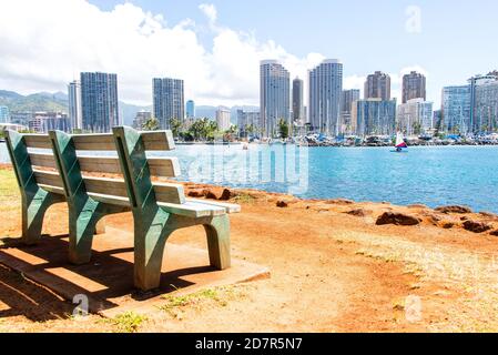 Splendido resort sulla spiaggia di Waikiki e porticciolo a Honolulu Foto Stock