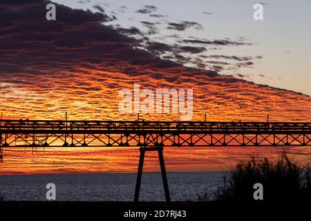 Il jetty del sale di Onslow sposta il sale da dove è raccolto sulle navi. Foto Stock