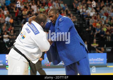 RINER, Teddy del francese e OKRUASHVILI, Adam di Georgie + 100 Kg finale durante il Campionato europeo Judo Seniors 2014 il 25 aprile 2014 a Montpellier, Francia - Foto Laurent Lairys / DPPI Foto Stock